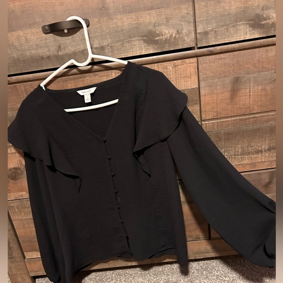 Women’s Nine West black button up ruffle blouse - Picture 2 of 3